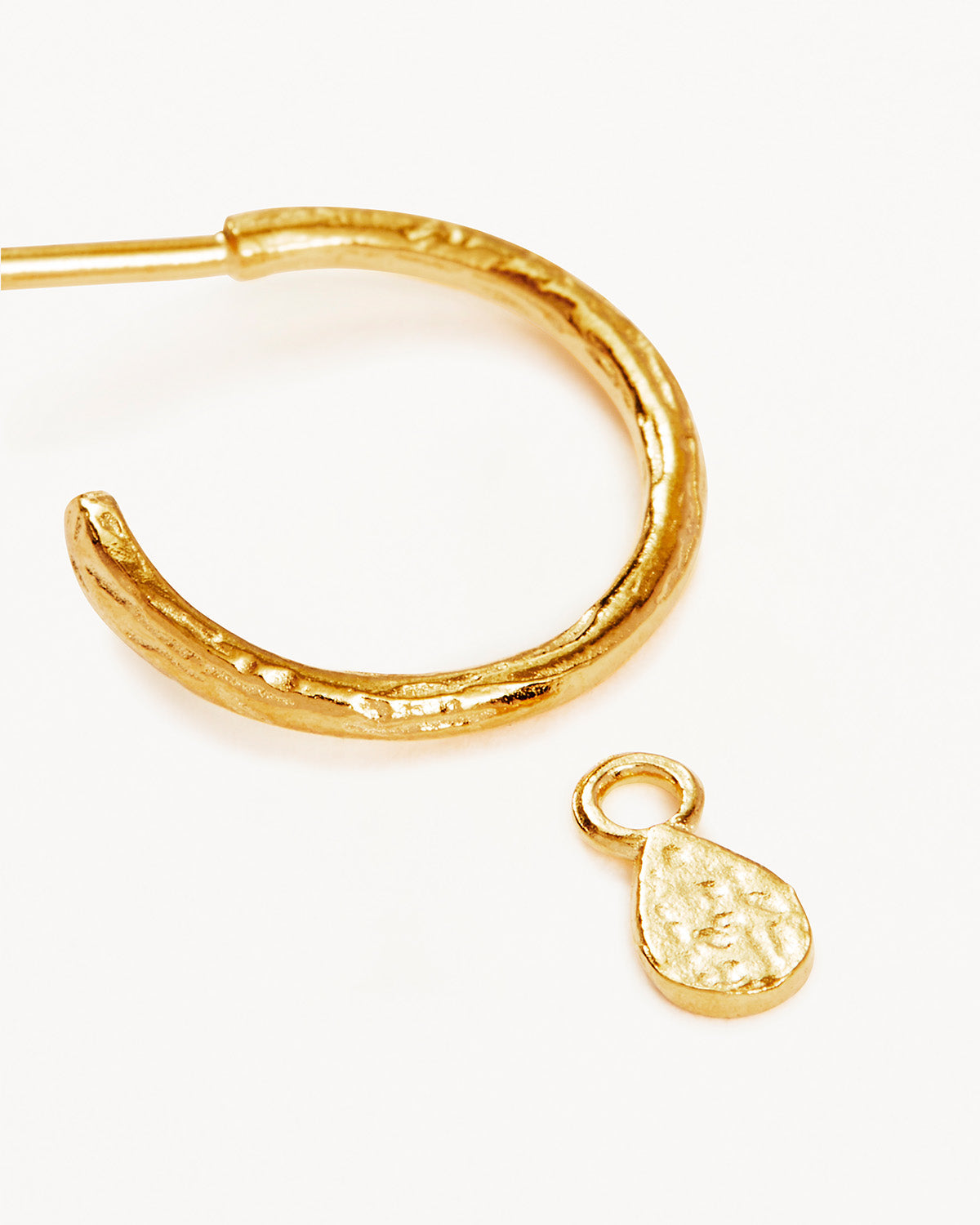 By Charlotte Grace Hoops, Gold