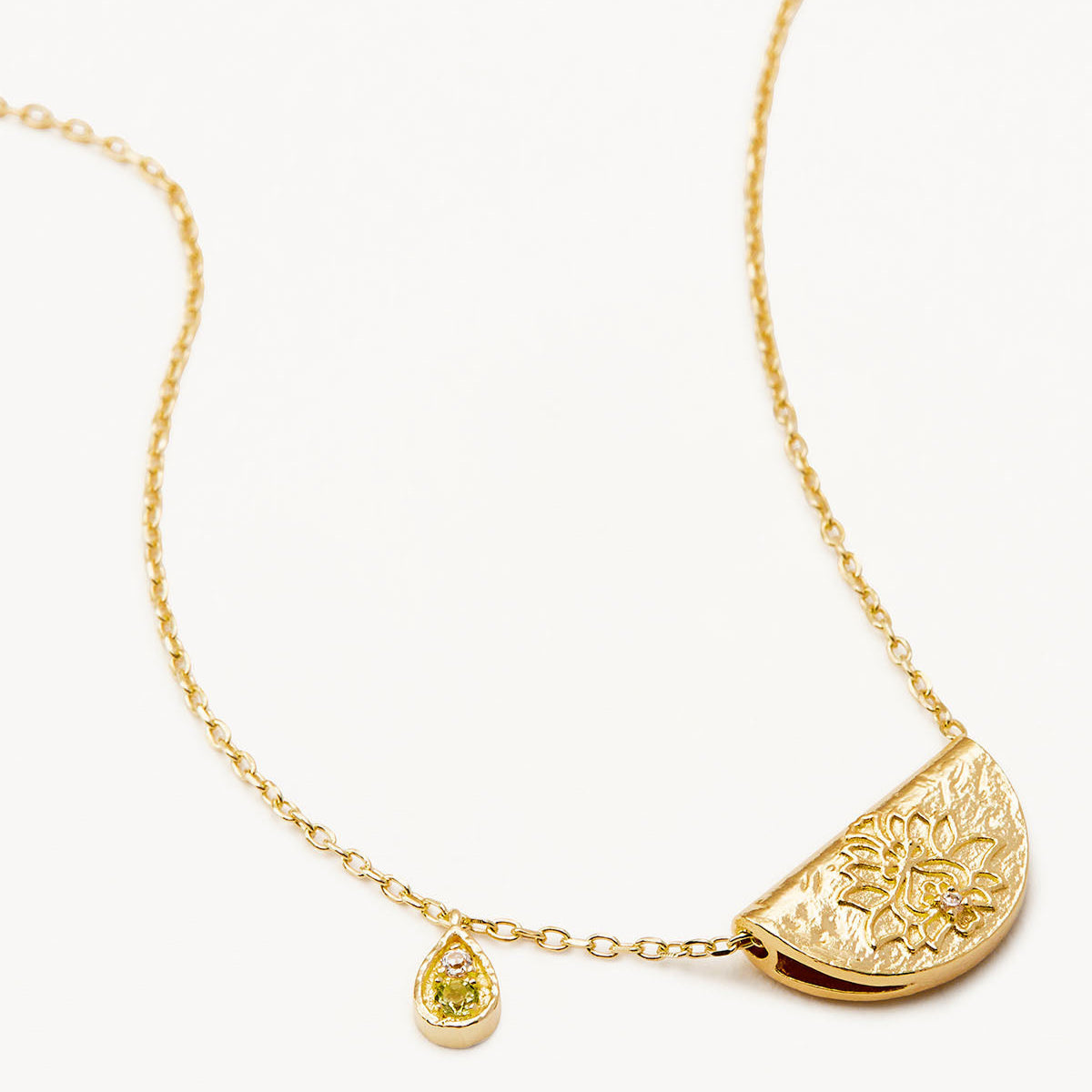 By Charlotte Lotus Birthstone Necklace (August - Peridot), Gold