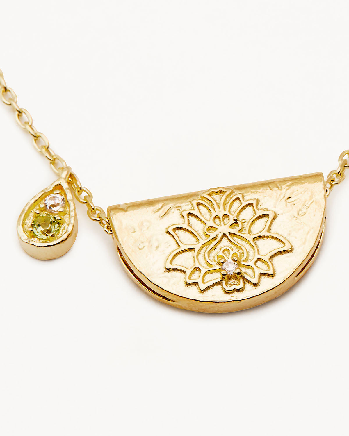 By Charlotte Lotus Birthstone Necklace (August - Peridot), Gold