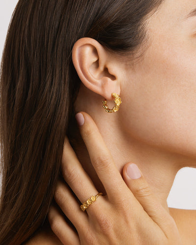 By Charlotte Bloom with Grace Hoops, Gold