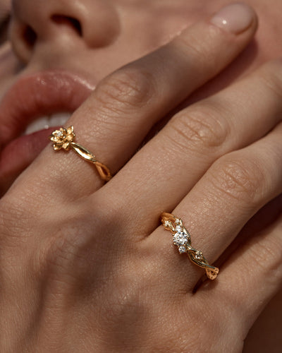 By Charlotte No Rain No Flowers Ring, Gold