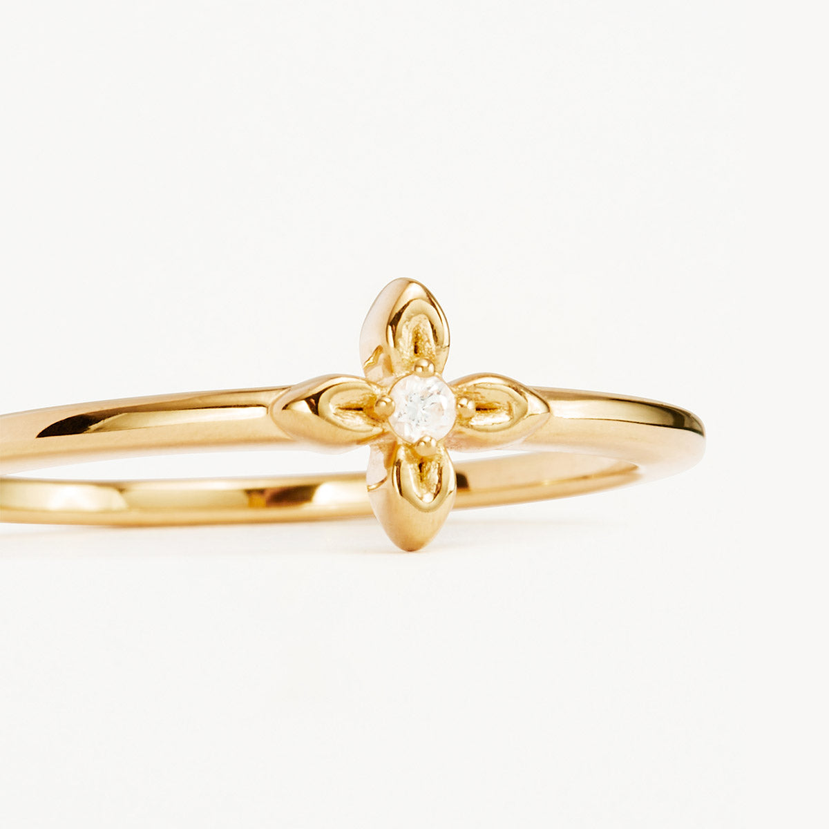 By Charlotte Live in Light Ring, Gold