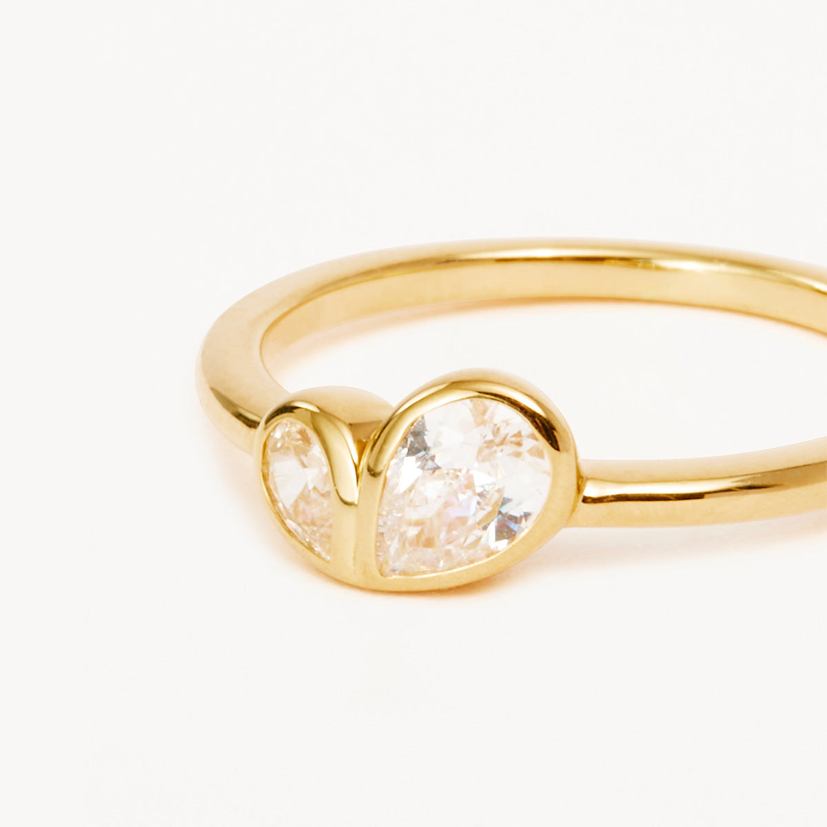 By Charlotte Adored Ring, Gold