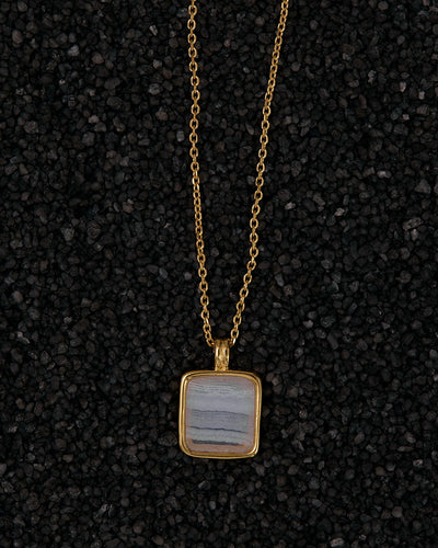 Kirstin Ash Blue Lace Agate Pendant Necklace, Gold