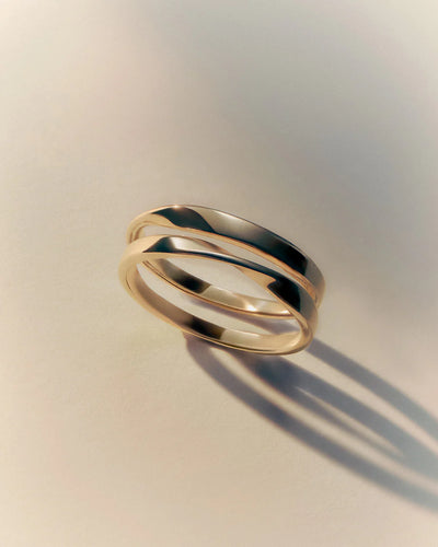 Kirstin Ash 9k Gold Petite Fold Ring