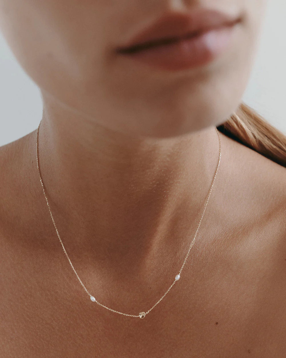Kirstin Ash 9k Gold Vacation Fine Necklace