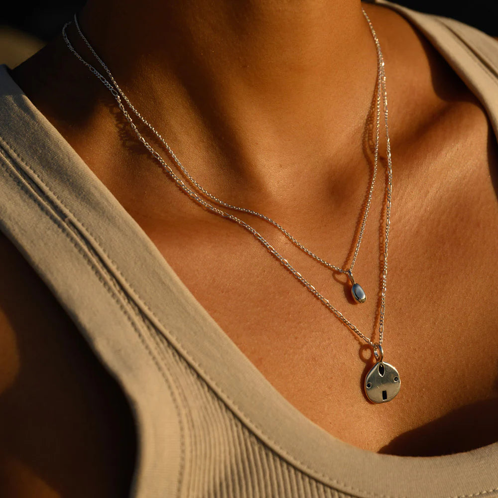 Linda Tahija Mini Alga Necklace, Gold