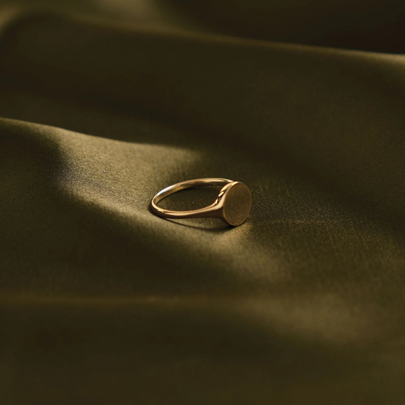 Linda Tahija 9k Gold Signet Ring