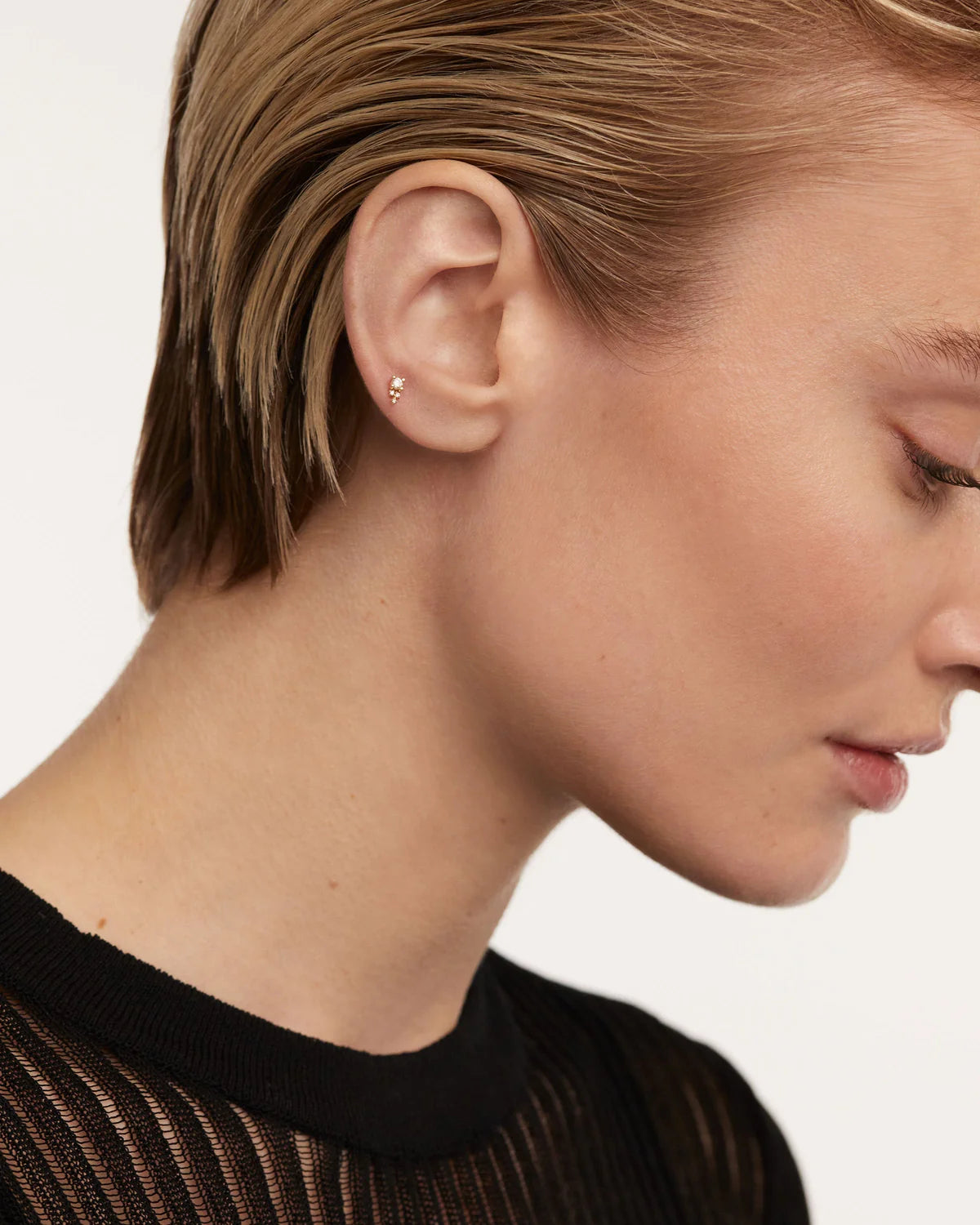 PD Paola Fine 18k Gold Diamond Chelsea Cartilage Earring