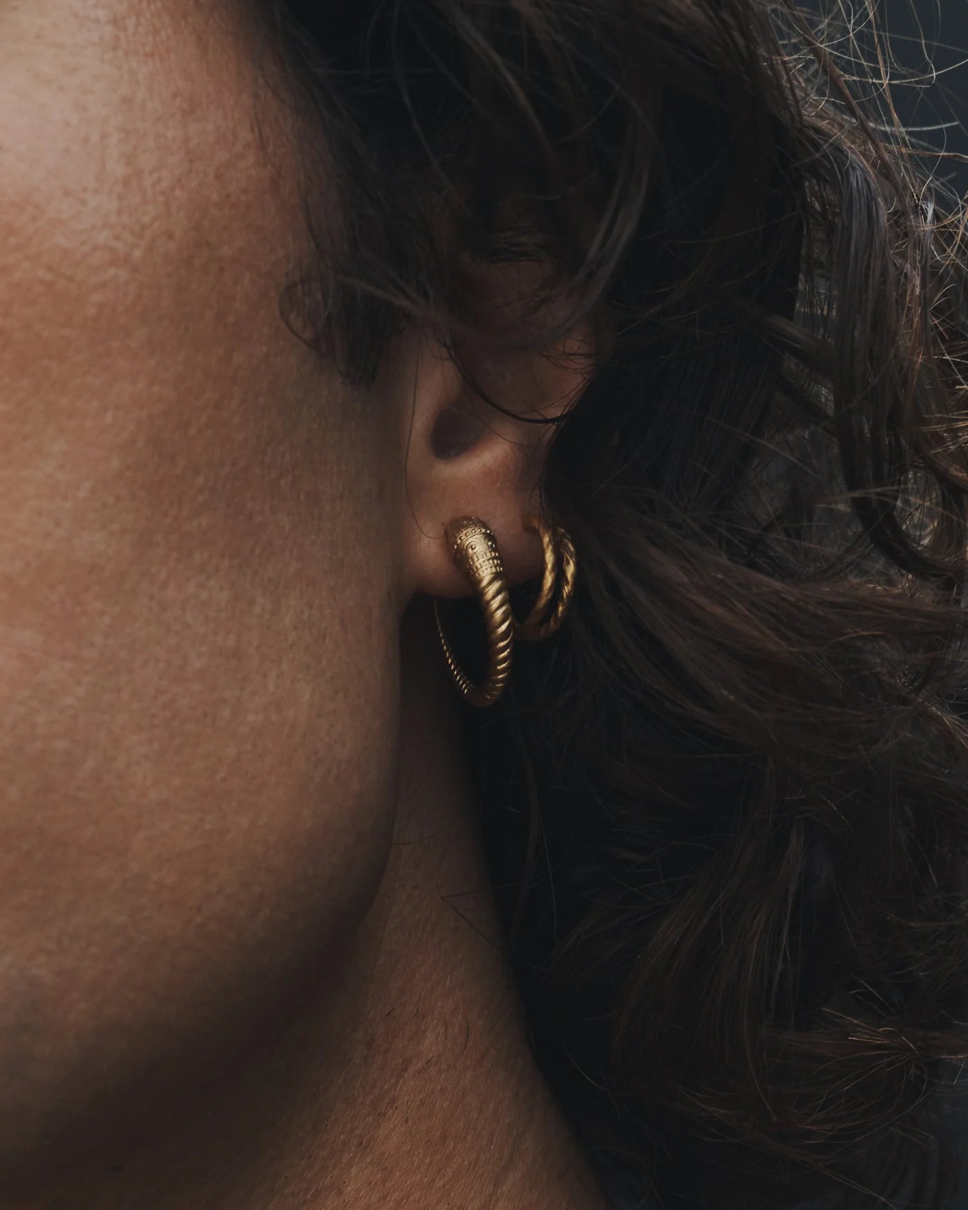 Temple of the Sun Loulon Lion Hoops, Gold