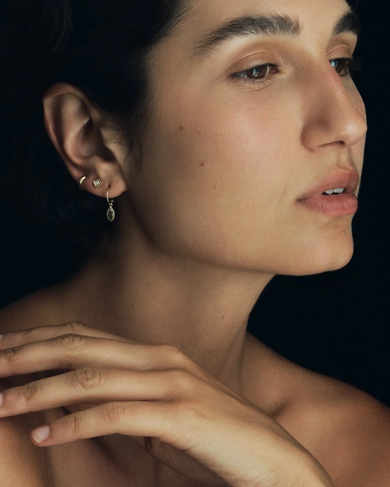 Temple of the Sun Solid Gold Ricci Peridot Hoop Earrings