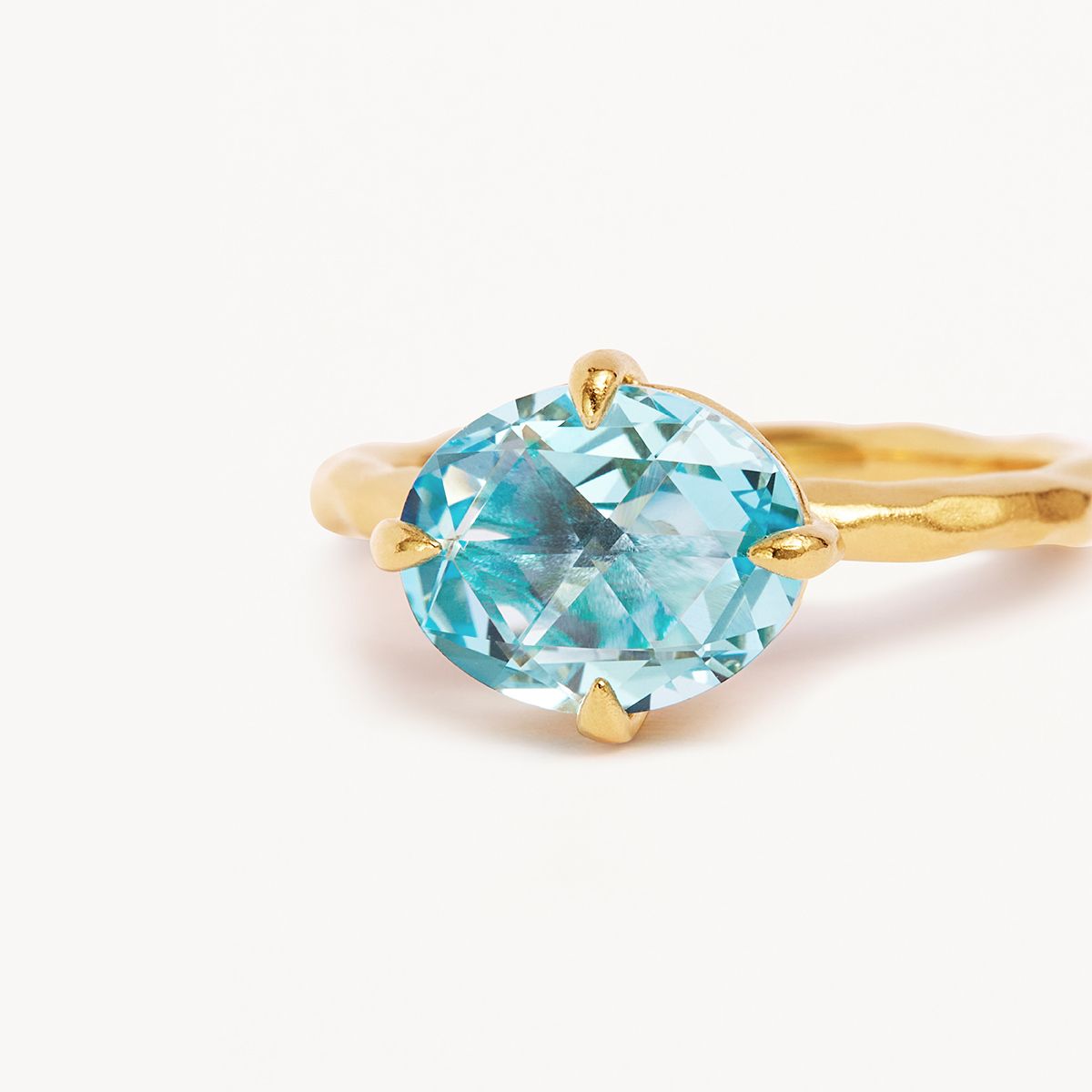 By Charlotte Clarity Ring, Gold