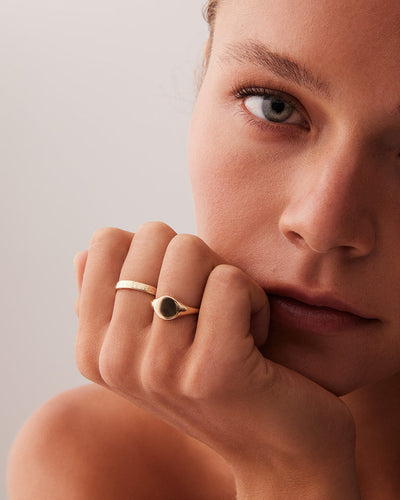 Kirstin Ash 9k Gold Classic Signet Ring